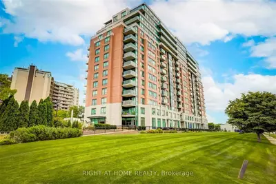 Condo Apartment in Toronto
