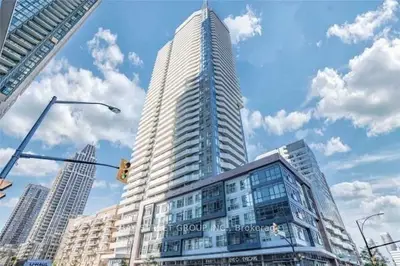 Condo Apartment in Mississauga