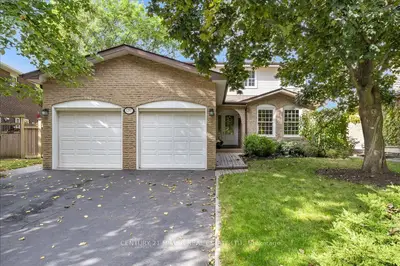 Detached in Oakville