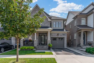 Detached in Oakville