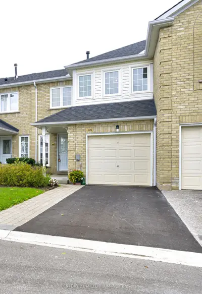 Condo Townhouse in Brampton