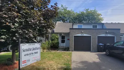 Condo Townhouse in Mississauga