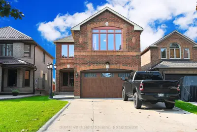 Detached in Brampton