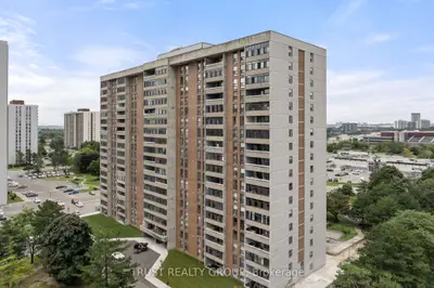 Condo Apartment in Brampton