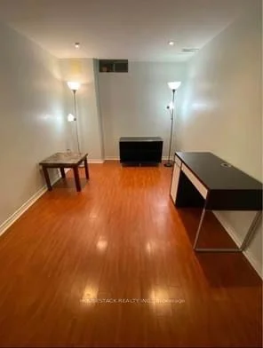 855 Rogerson Road, Mississauga, ON L5N 3A9