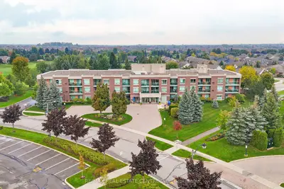 Condo Apartment in Brampton