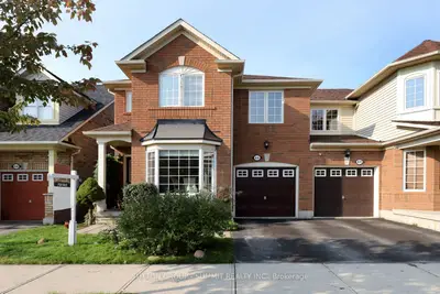 Semi-Detached in Milton