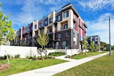 Condo Townhouse in Mississauga