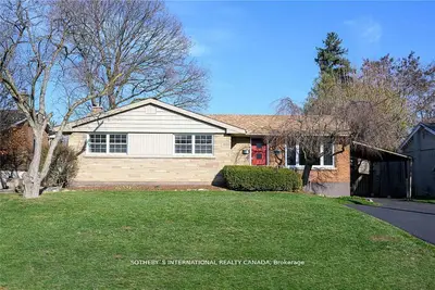 Detached in Burlington