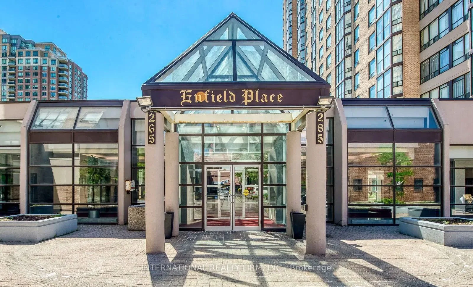 285 Enfield Place 208, Mississauga, On L5b 4l8