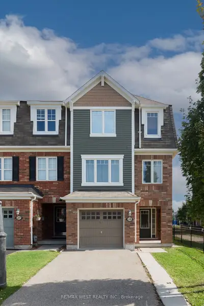 Att/Row/Townhouse in Brampton