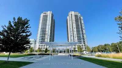 Condo Apartment in Toronto