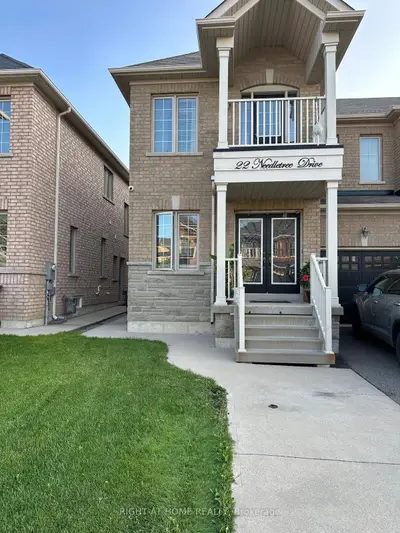 Semi-Detached in Brampton