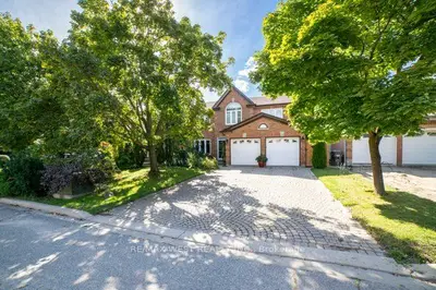 Detached in Mississauga