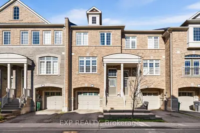 Att/Row/Townhouse in Mississauga