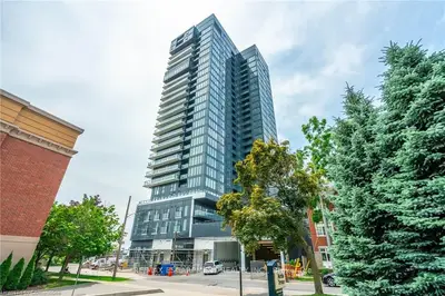 370 Martha Street 2006, Burlington, On L7r 2p7