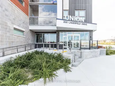 Condo Apartment in Brampton