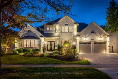 Detached in Burlington