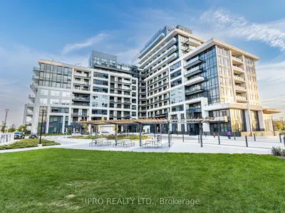 Condo Apartment in Oakville