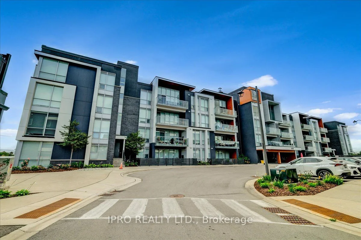 Condo Apartment in Oakville
