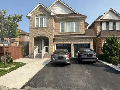 Detached in Brampton