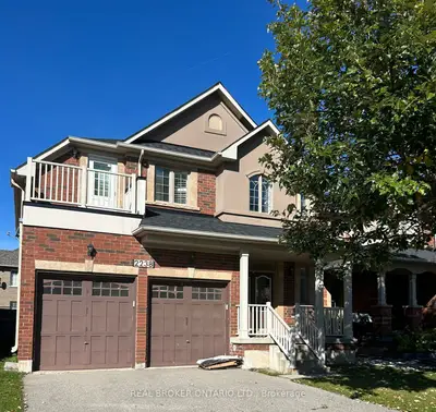 Detached in Oakville