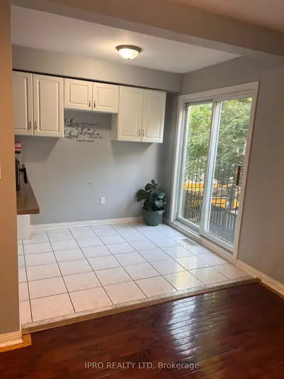 80 Acorn Place 168, Mississauga, On L4z 4c8