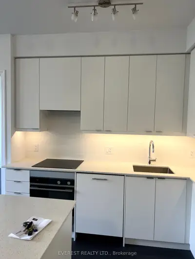 Condo Apartment in Mississauga