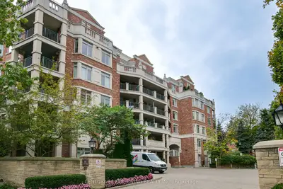 Condo Apartment in Toronto