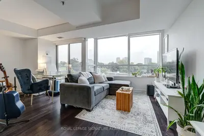 Condo Apartment in Toronto