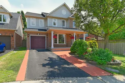 Detached in Burlington