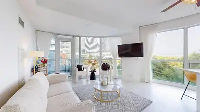 Condo Apartment in Toronto