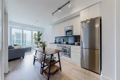 Condo Apartment in Toronto