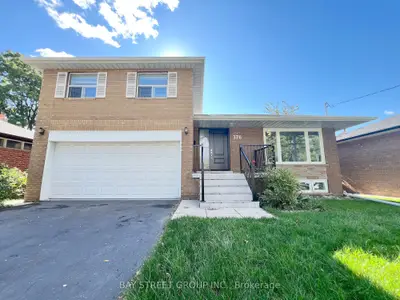 Detached in Toronto