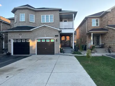 Semi-Detached in Mississauga