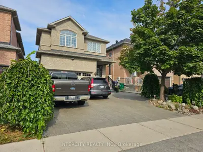 Detached in Brampton