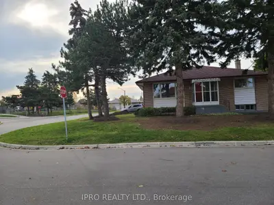 Detached in Brampton