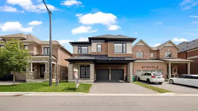 Detached in Brampton