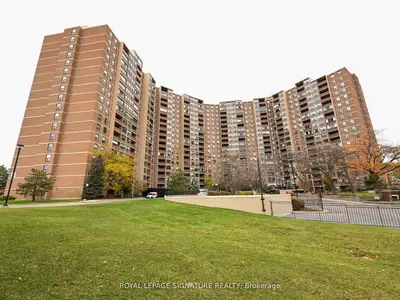 Condo Apartment in Toronto