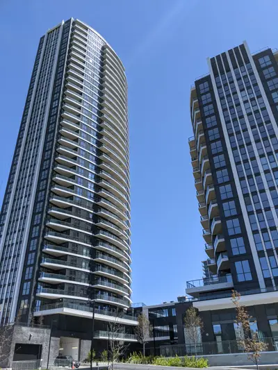 Condo Apartment in Mississauga