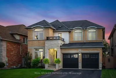 Detached in Burlington