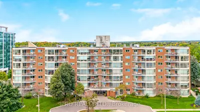 Condo Apartment in Halton Hills