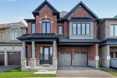 Detached in Oakville