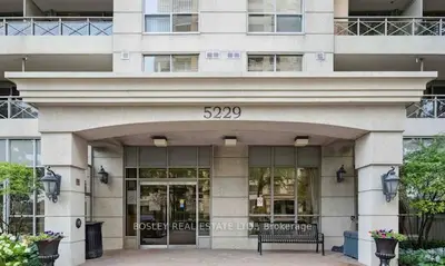 Condo Apartment in Toronto