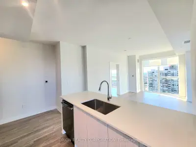 Condo Apartment in Mississauga