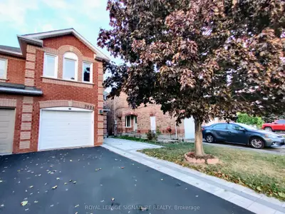 Semi-Detached in Mississauga