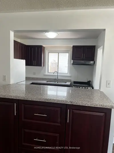 Semi-Detached in Mississauga