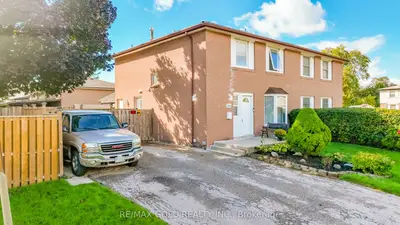 Semi-Detached in Brampton