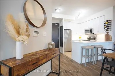 Condo Apartment in Mississauga