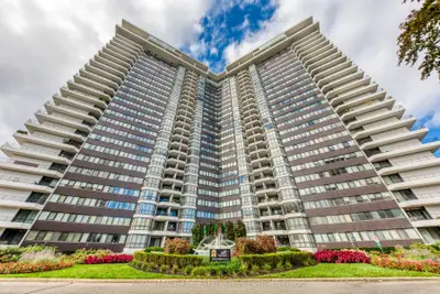 Condo Apartment in Mississauga